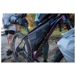 Blackburn Outpost Frame Bag - Bike Bag -Outdoor Camping Shop blackburn outpost frame bag bike bag detail 5