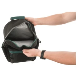 Outwell Cormorant Backpack - Cool Bag 9 Outwell Cormorant Backpack - Cool Bag -Outdoor Camping Shop outwell cormorant backpack cool bag detail 4