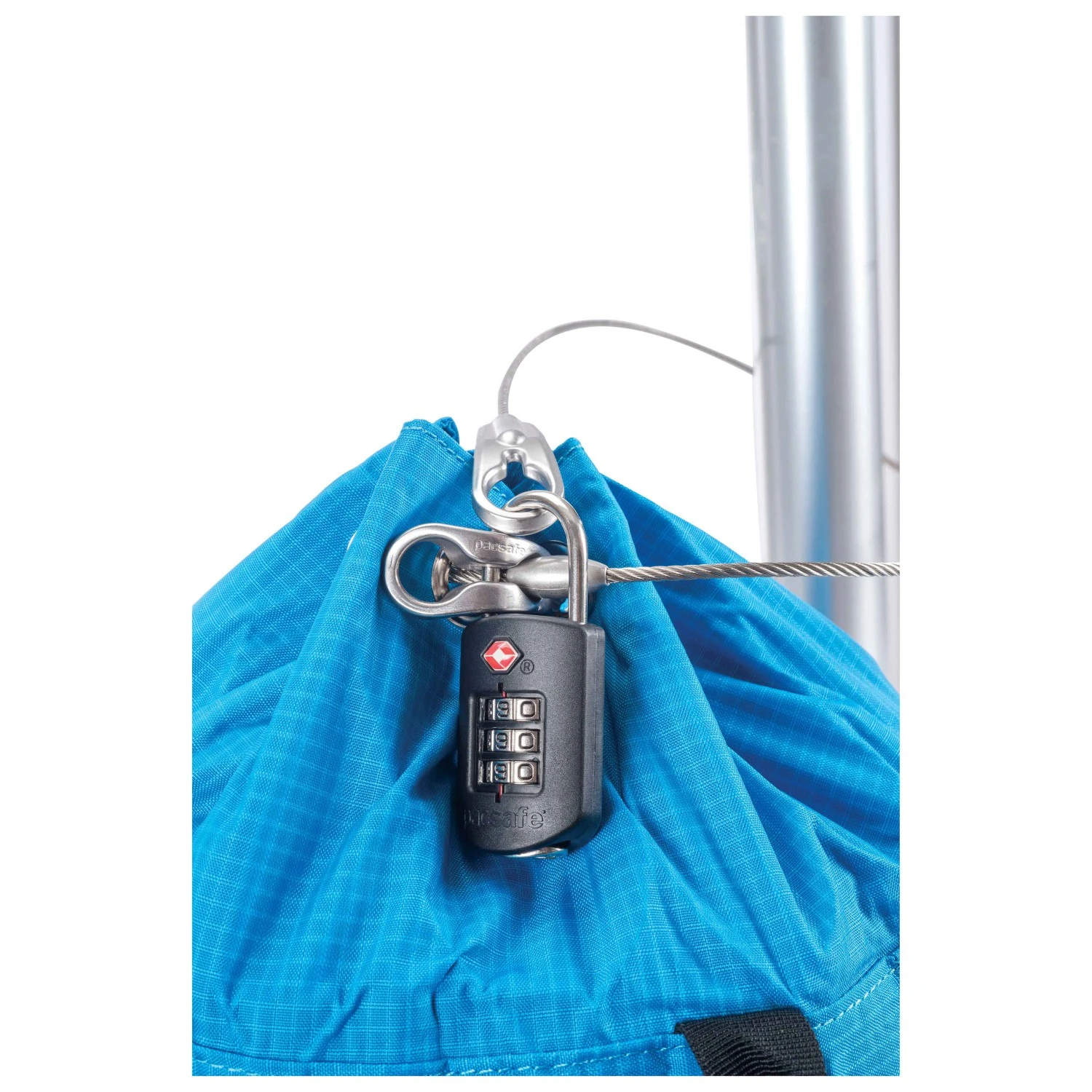 Pacsafe Travelsafe X 15 - Valuables Pouch 5 Pacsafe Travelsafe X 15 - Valuables Pouch - Image 3