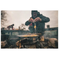 Robens Bighorn 3 Legged Pan - Skillet 10 Robens Bighorn 3 Legged Pan - Skillet -Outdoor Camping Shop robens bighorn 3 legged pan skillet detail 4