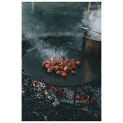 Robens Bighorn 3 Legged Pan - Skillet 11 Robens Bighorn 3 Legged Pan - Skillet -Outdoor Camping Shop robens bighorn 3 legged pan skillet detail 5